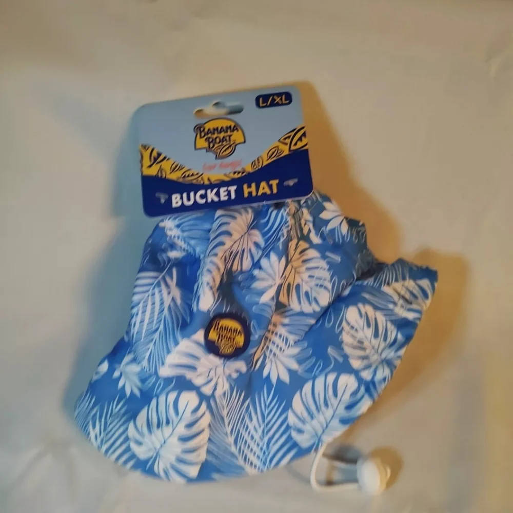 Banana Boat Bucket Hat With Drawstring For DOGS L/XL 12-16” In Blue & White